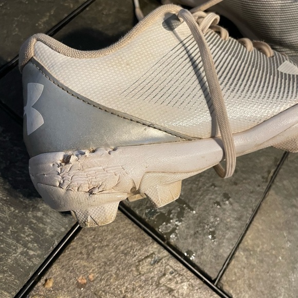 Lead off baseball cleats youth size 4 preowned - Picture 5 of 8